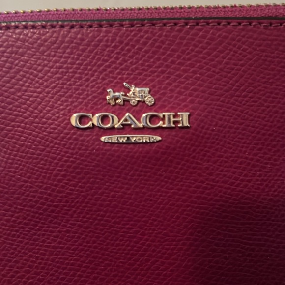 Great condition Coach purse, beautiful berry color - Picture 2 of 3